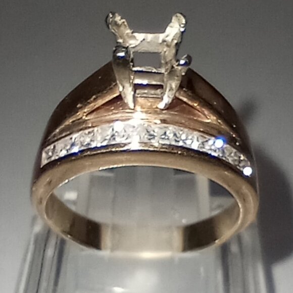 14Kt Yellow Gold 1/2-Carat Diamond 4mm Princess Semi-Mount Marriage Ring - Picture 2 of 5